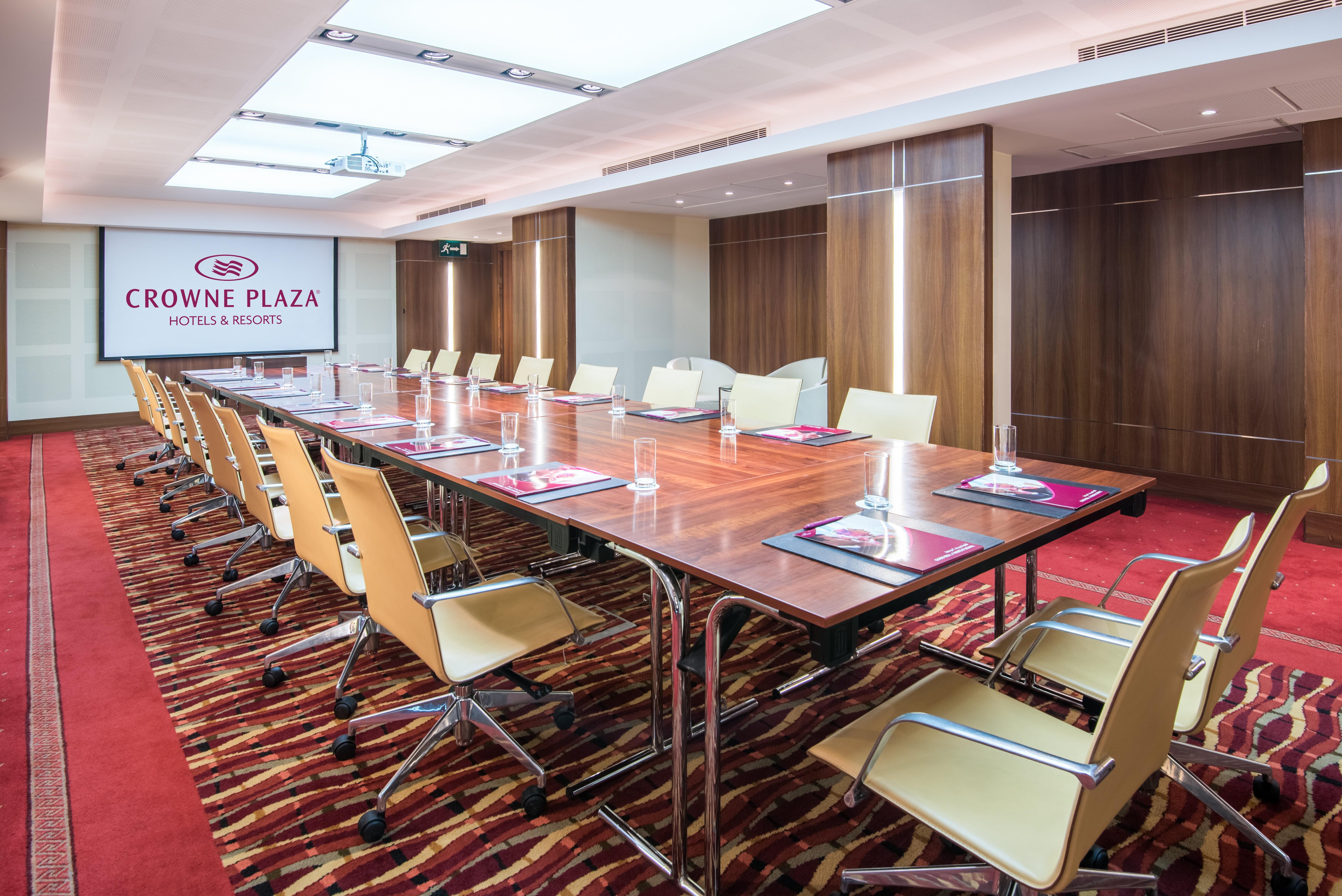 Crowne Plaza Kuwait Al Thuraya City By Ihg Kuwait City Exteriér fotografie